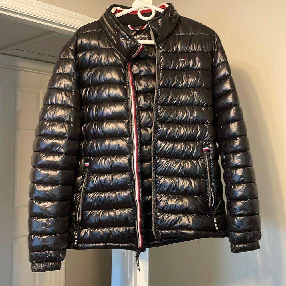 Tommy Hilfiger- (Mens) Black puffer Jacket size S